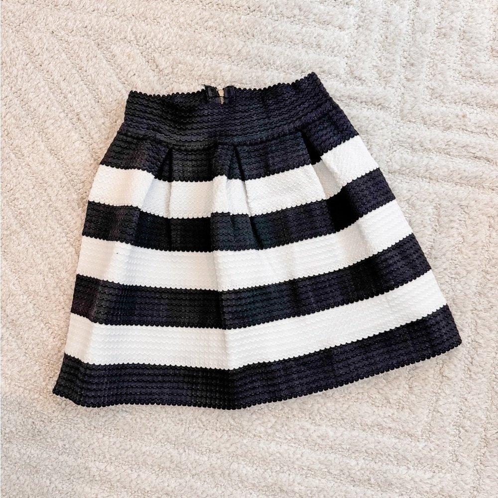 NWOT Women’s Contrast Stripes A-Line Skirt - Size Small